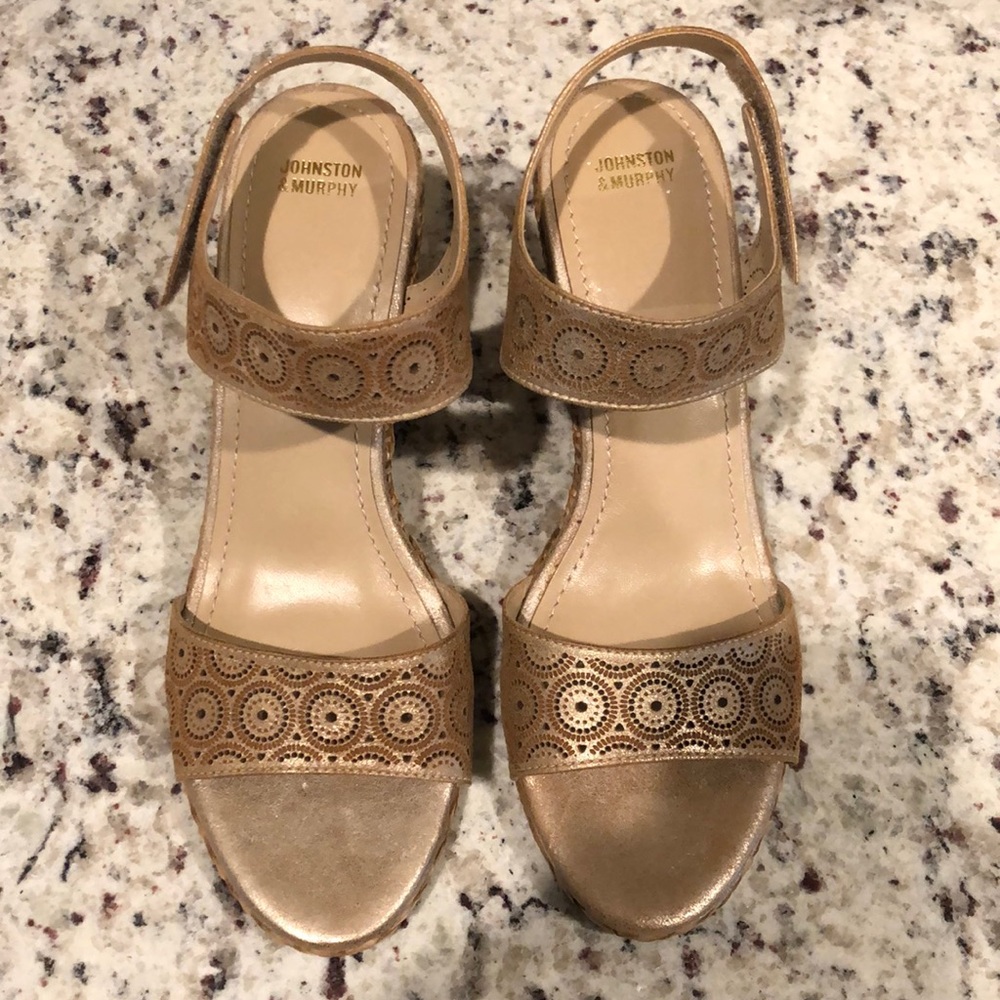 New Johnston & Murphy Sandal Size 10
